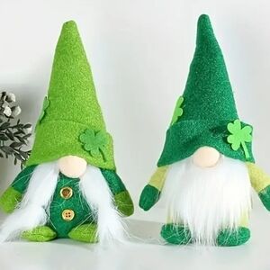 St Patricks Day Gnome Couple